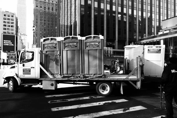 Best Portable toilet rental cost  in Storm Lake, IA
